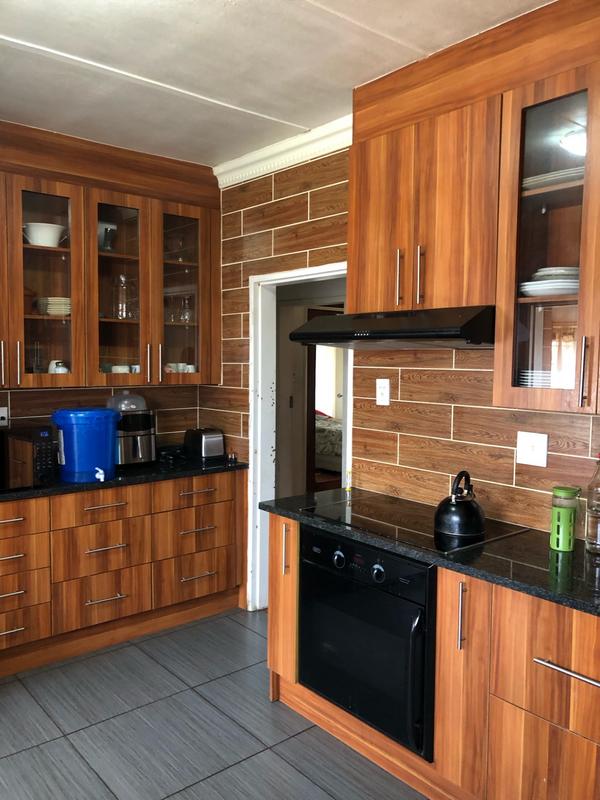 5 Bedroom Property for Sale in Rhodesfield Gauteng