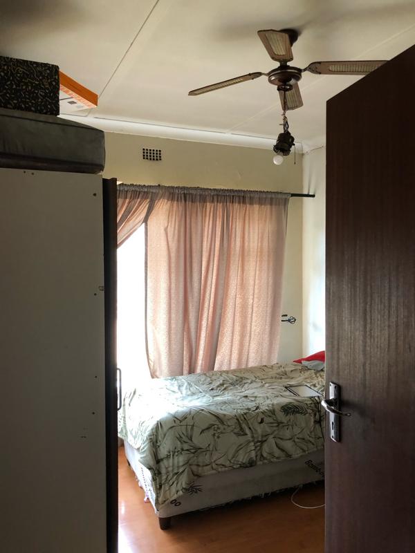 5 Bedroom Property for Sale in Rhodesfield Gauteng