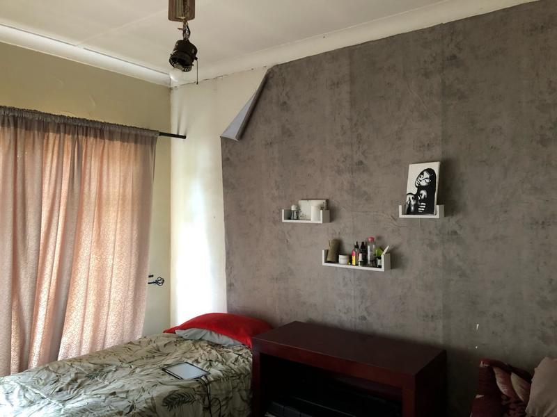 5 Bedroom Property for Sale in Rhodesfield Gauteng