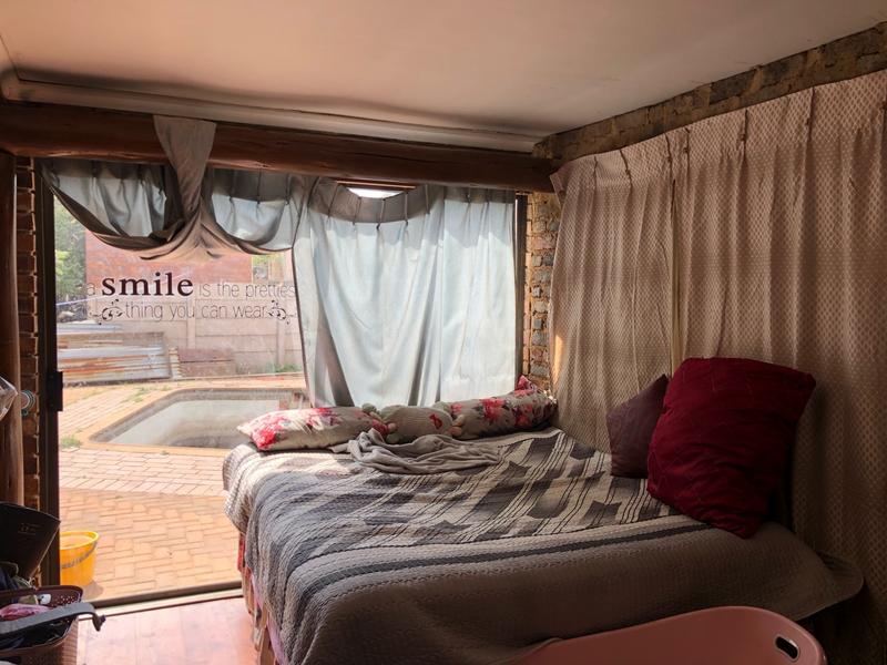 5 Bedroom Property for Sale in Rhodesfield Gauteng