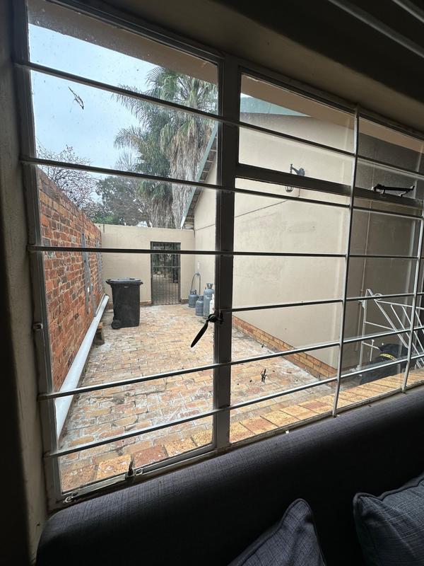 5 Bedroom Property for Sale in Selcourt Gauteng