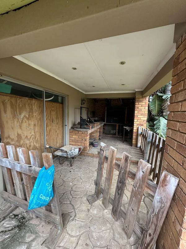5 Bedroom Property for Sale in Selcourt Gauteng