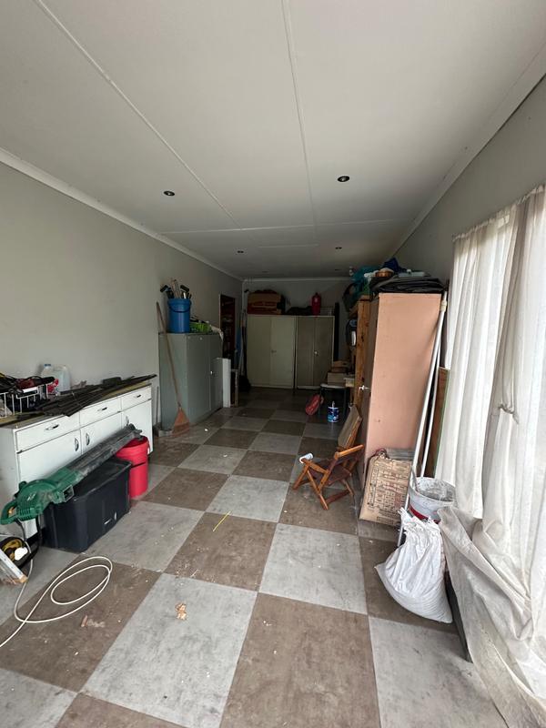 5 Bedroom Property for Sale in Selcourt Gauteng