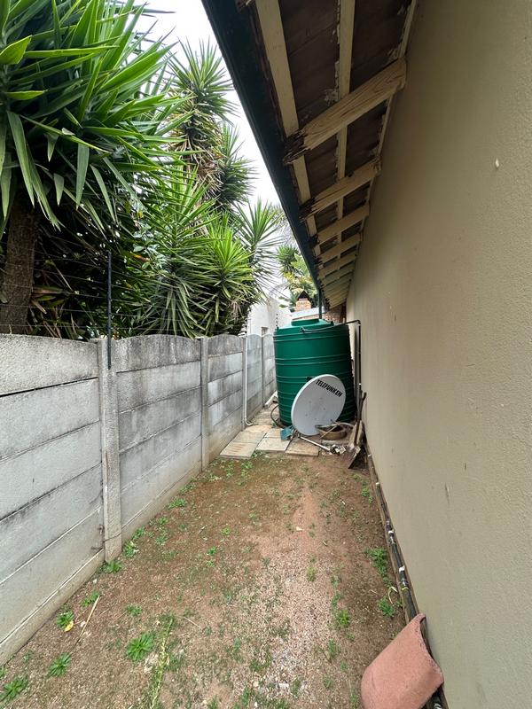 5 Bedroom Property for Sale in Selcourt Gauteng