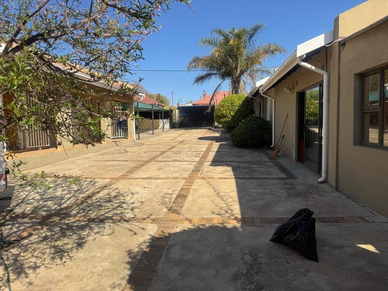 4 Bedroom Property for Sale in The Hill Gauteng