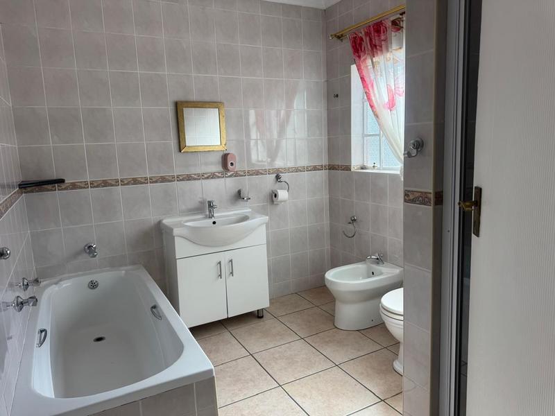 4 Bedroom Property for Sale in The Hill Gauteng