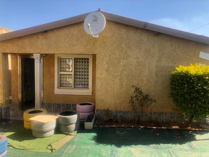 1 Bedroom Property for Sale in Bram Fischerville Gauteng