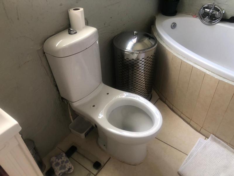 1 Bedroom Property for Sale in Bram Fischerville Gauteng