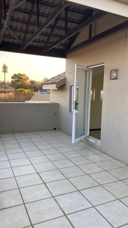 To Let 1 Bedroom Property for Rent in Bryanston Gauteng
