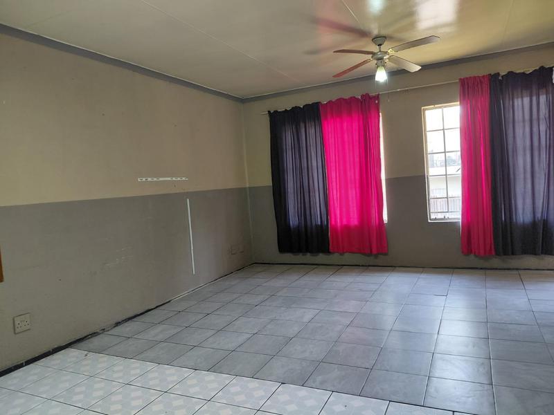 2 Bedroom Property for Sale in Ravensklip Gauteng