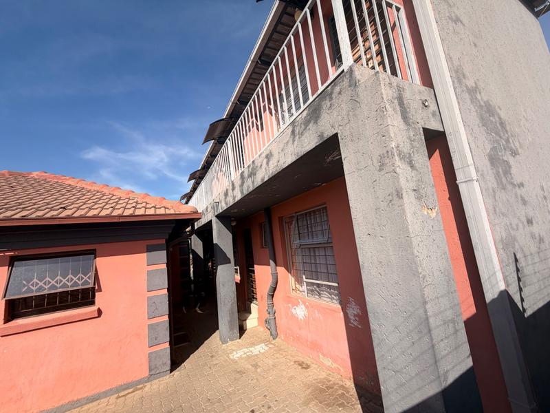 11 Bedroom Property for Sale in Olievenhoutbosch Gauteng