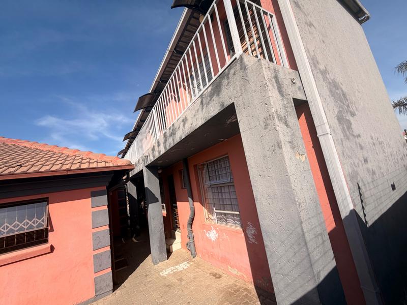 11 Bedroom Property for Sale in Olievenhoutbosch Gauteng