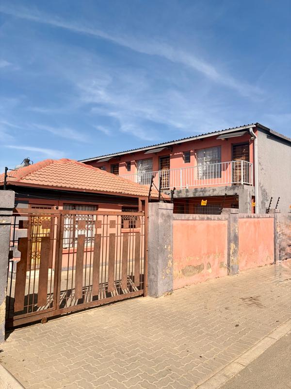 11 Bedroom Property for Sale in Olievenhoutbosch Gauteng