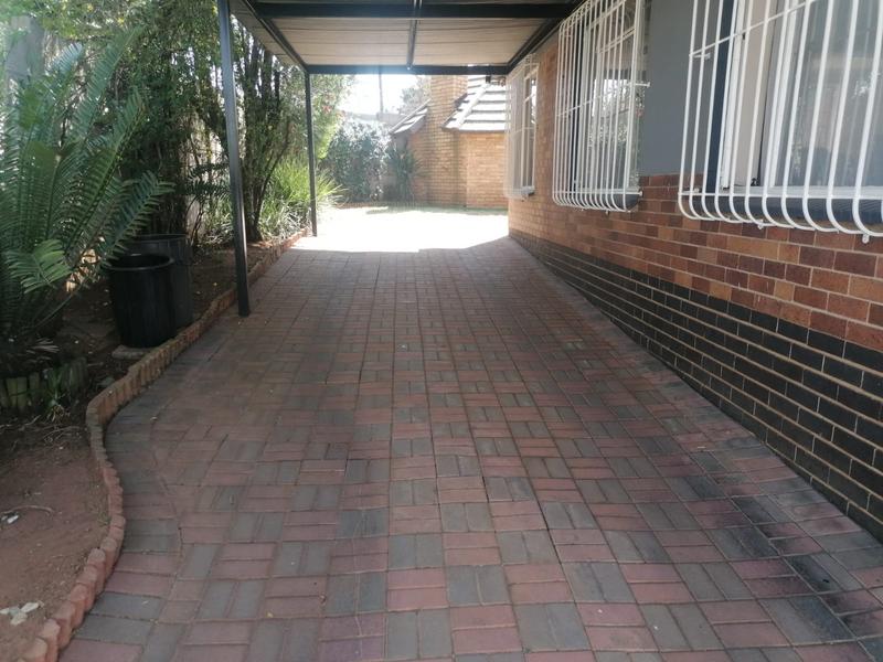 To Let 1 Bedroom Property for Rent in Homestead Gauteng