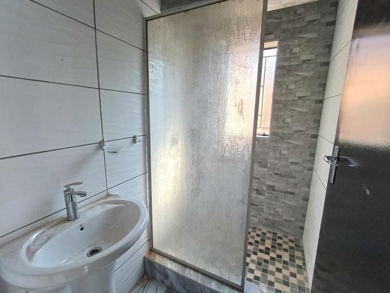 To Let 2 Bedroom Property for Rent in Laudium Gauteng