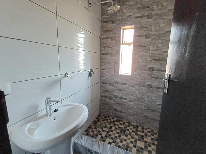 To Let 2 Bedroom Property for Rent in Laudium Gauteng