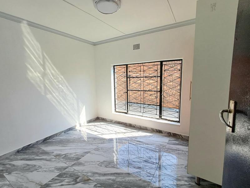 To Let 2 Bedroom Property for Rent in Laudium Gauteng