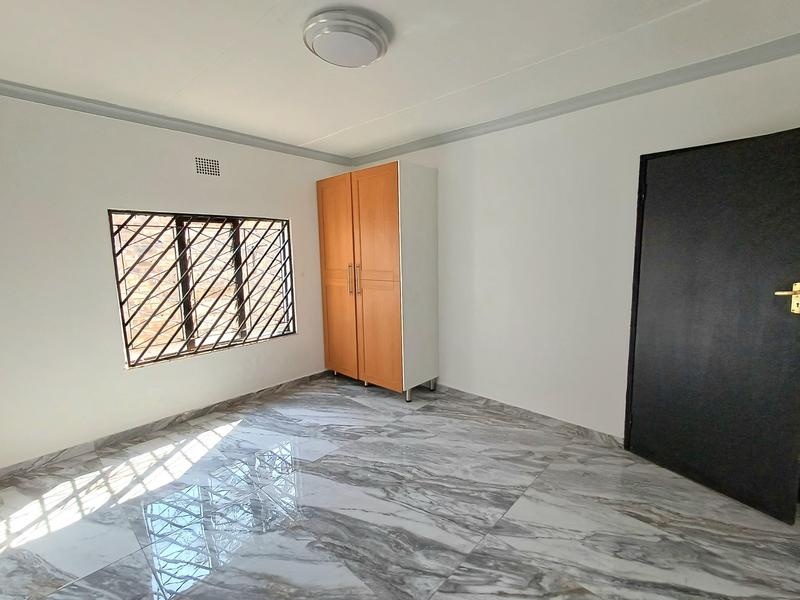 To Let 2 Bedroom Property for Rent in Laudium Gauteng