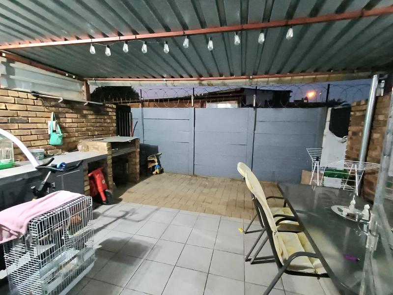 3 Bedroom Property for Sale in Erasmia Gauteng