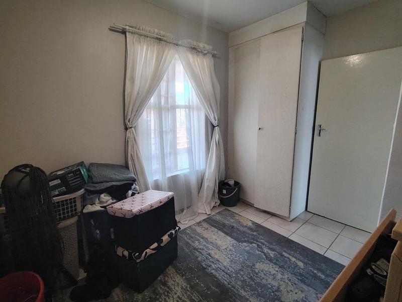 To Let 2 Bedroom Property for Rent in Die Hoewes Gauteng