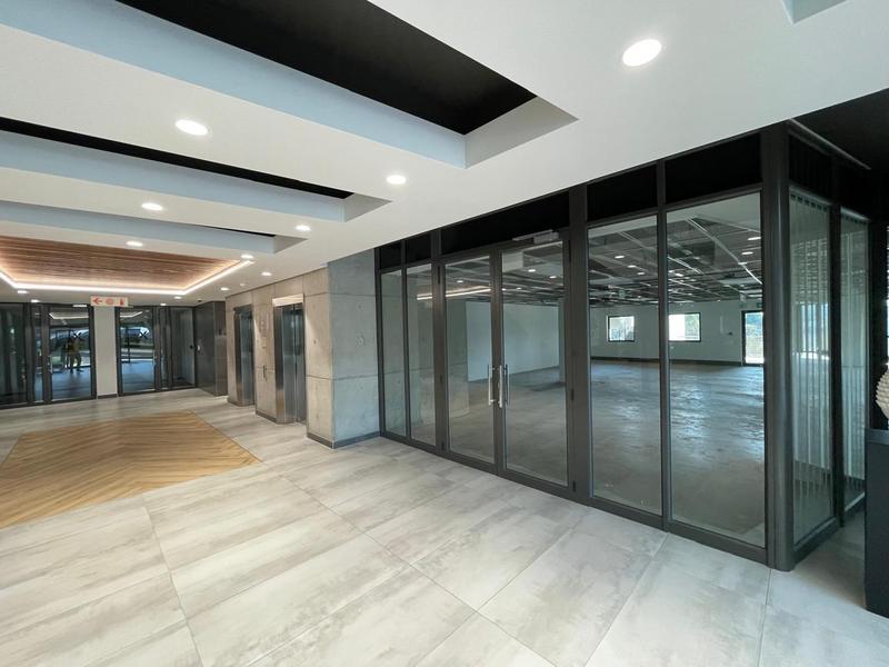 To Let Commercial Property for Rent in Die Hoewes Gauteng