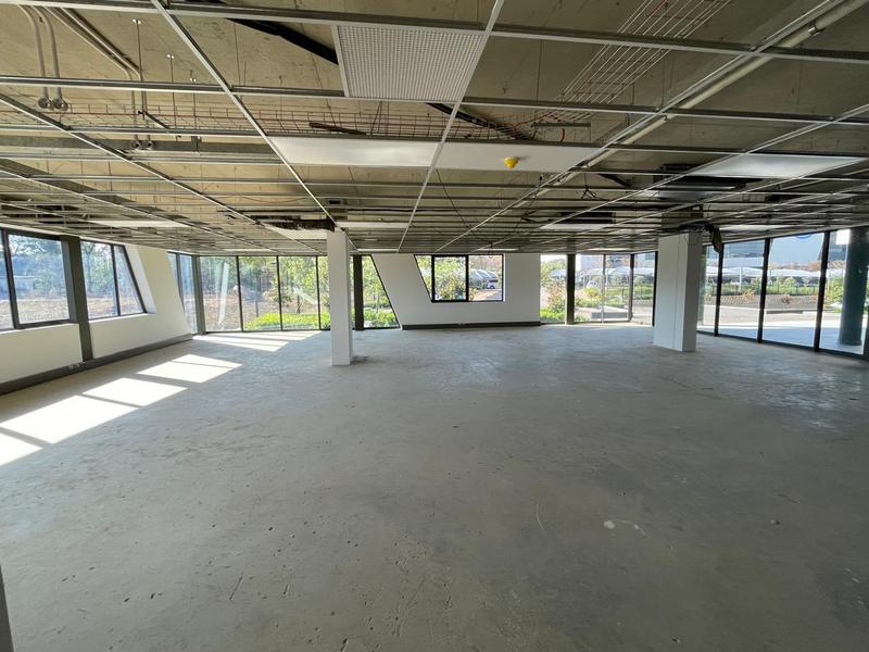 To Let Commercial Property for Rent in Die Hoewes Gauteng
