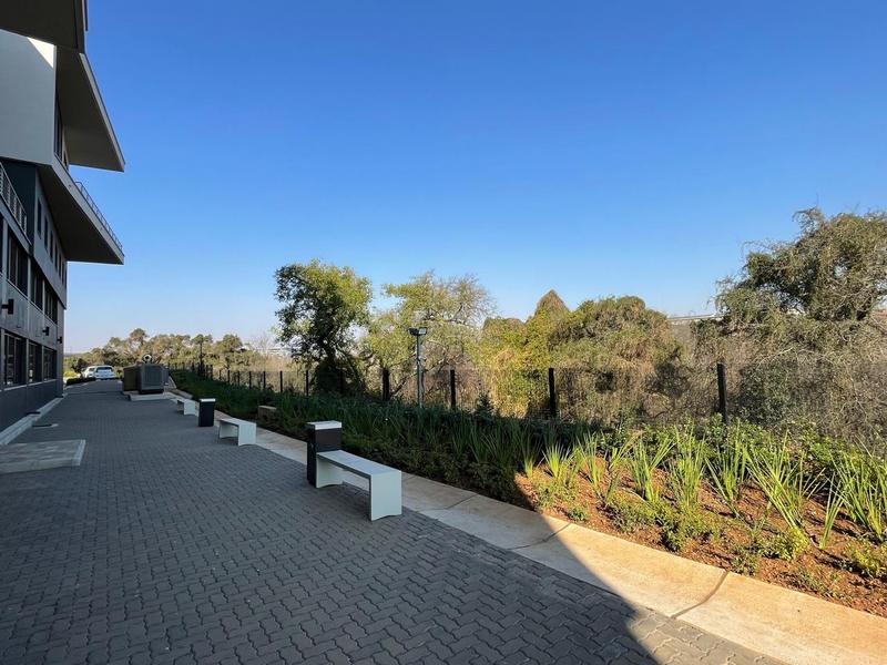 To Let Commercial Property for Rent in Die Hoewes Gauteng