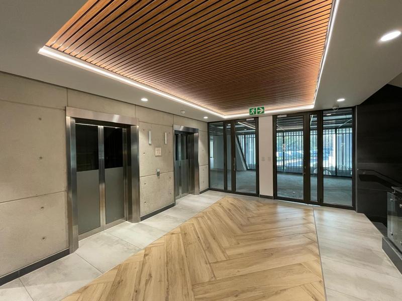 To Let Commercial Property for Rent in Die Hoewes Gauteng