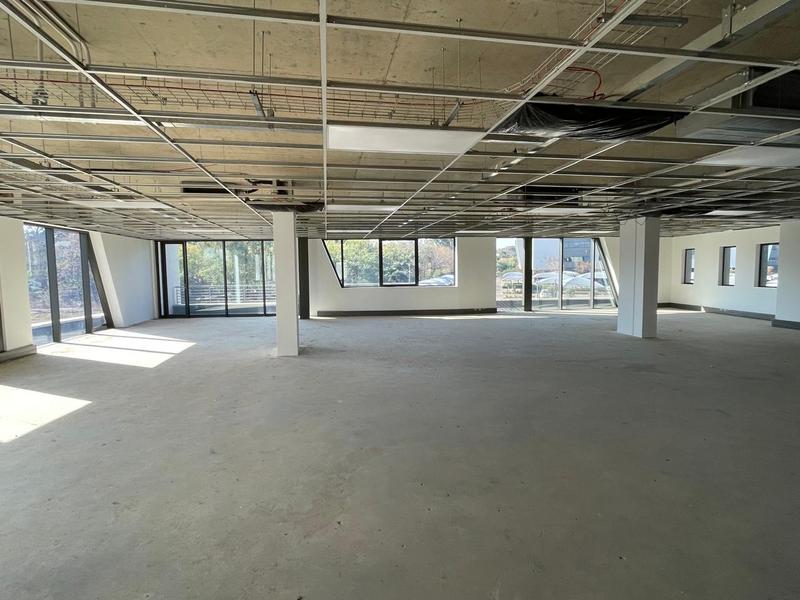 To Let Commercial Property for Rent in Die Hoewes Gauteng