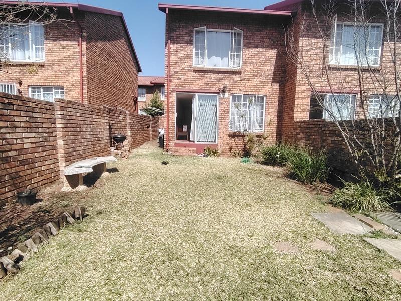 To Let 2 Bedroom Property for Rent in Zwartkop Gauteng
