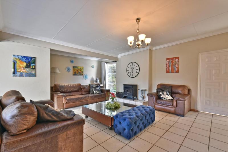 3 Bedroom Property for Sale in Glenvista Gauteng