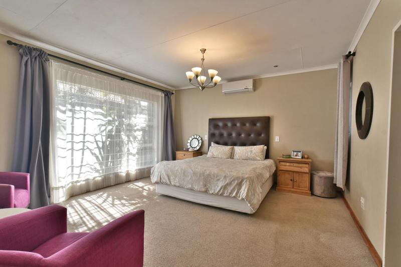 3 Bedroom Property for Sale in Glenvista Gauteng