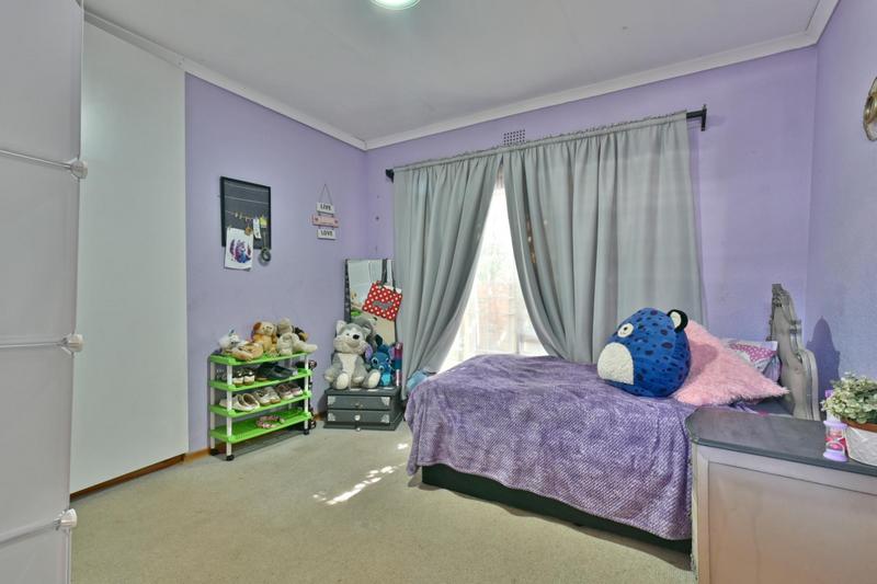 3 Bedroom Property for Sale in Glenvista Gauteng