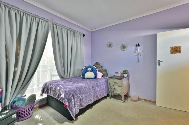 3 Bedroom Property for Sale in Glenvista Gauteng