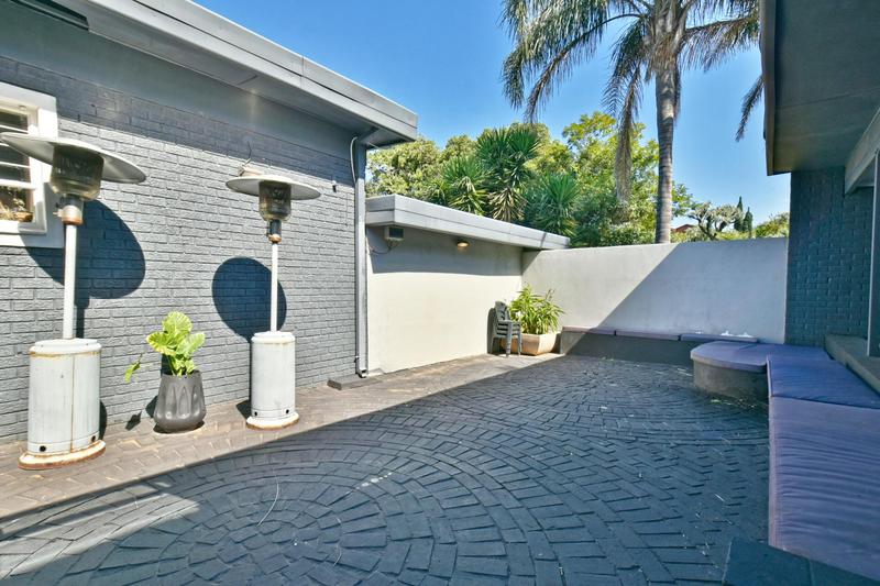3 Bedroom Property for Sale in Glenvista Gauteng