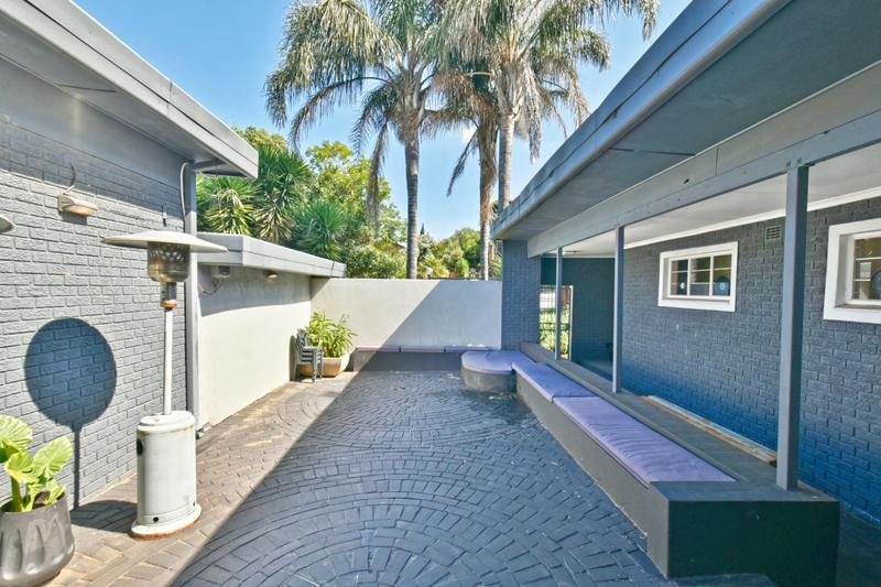 3 Bedroom Property for Sale in Glenvista Gauteng