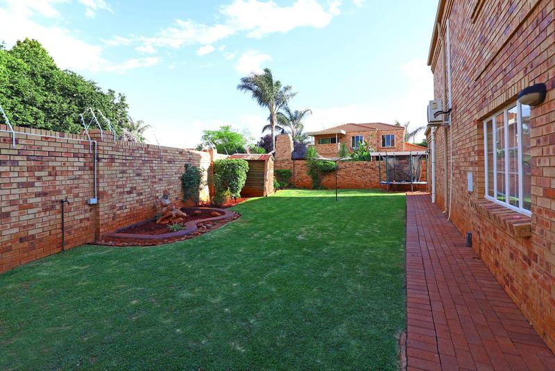 3 Bedroom Property for Sale in Honeyhills Gauteng