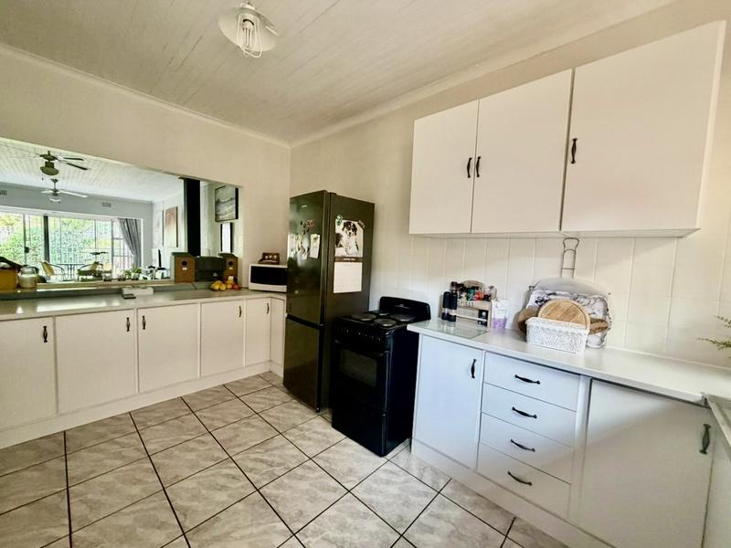 2 Bedroom Property for Sale in Flora Gardens Gauteng