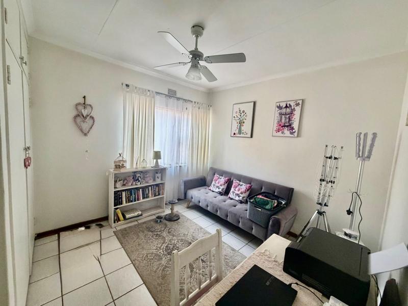 2 Bedroom Property for Sale in Flora Gardens Gauteng