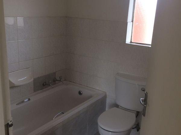 To Let 2 Bedroom Property for Rent in Wierda Park Gauteng