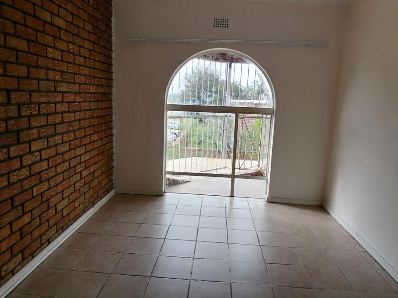 To Let 2 Bedroom Property for Rent in Brenthurst Gauteng