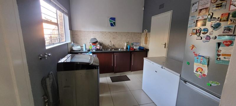 4 Bedroom Property for Sale in Bassonia Gauteng