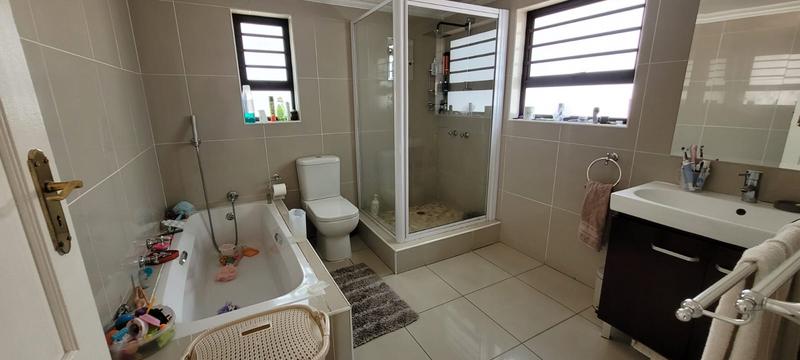 4 Bedroom Property for Sale in Bassonia Gauteng