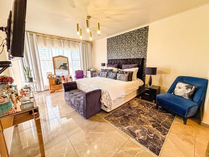 7 Bedroom Property for Sale in Glenvista Gauteng