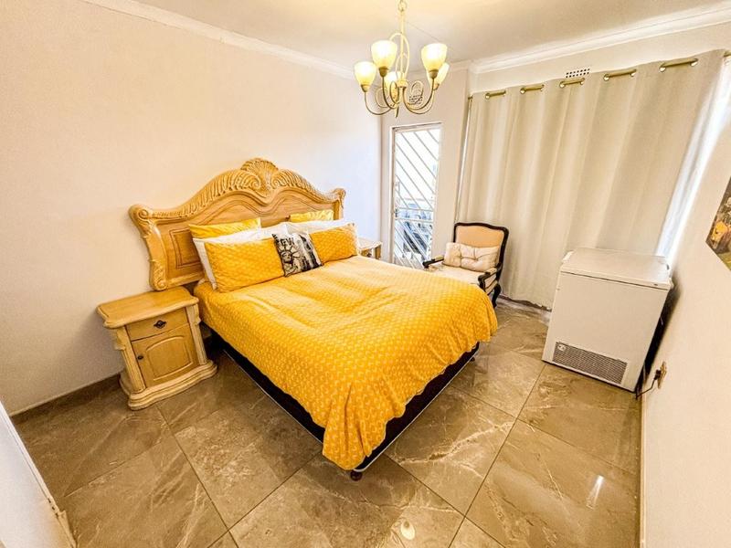 7 Bedroom Property for Sale in Glenvista Gauteng