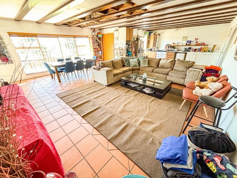 7 Bedroom Property for Sale in Glenvista Gauteng