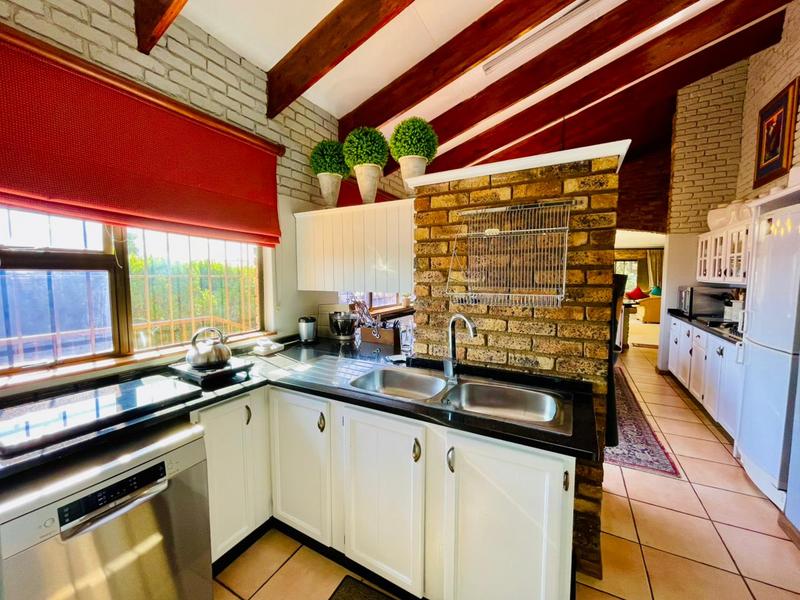 3 Bedroom Property for Sale in Glenvista Gauteng
