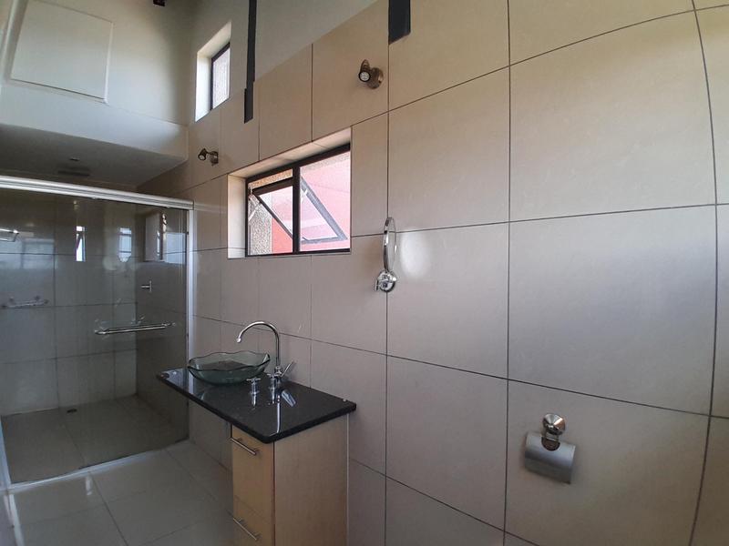 To Let 1 Bedroom Property for Rent in Rooihuiskraal North Gauteng