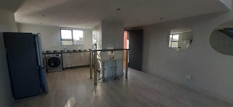 1 Bedroom Property for Sale in Rooihuiskraal North Gauteng