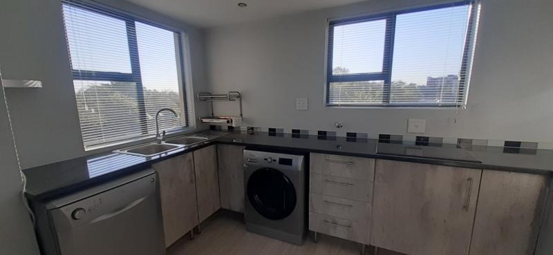 1 Bedroom Property for Sale in Rooihuiskraal North Gauteng